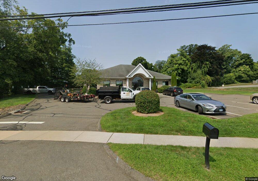 541 Cromwell Ave, Rocky Hill, CT 06067 - photo 1