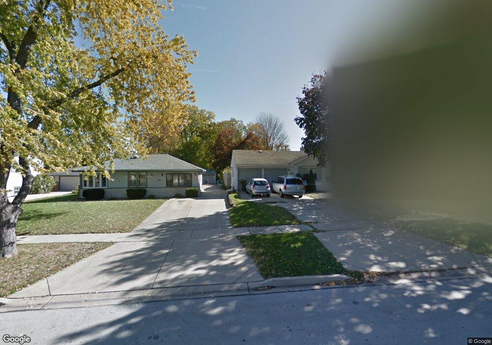 157 N Highland Ave, Elmhurst, IL 60126 - photo 1