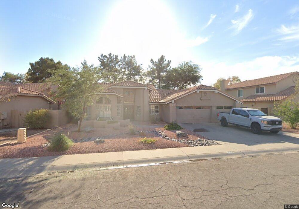 219 E Vera Ln unit II, Tempe, AZ 85284 - photo 1