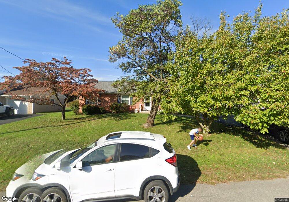 17928 Oak Ridge Dr, Hagerstown, MD 21740 - photo 1