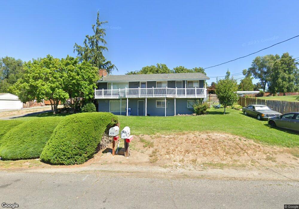 345 N James Ave, East Wenatchee, WA 98802 - photo 1