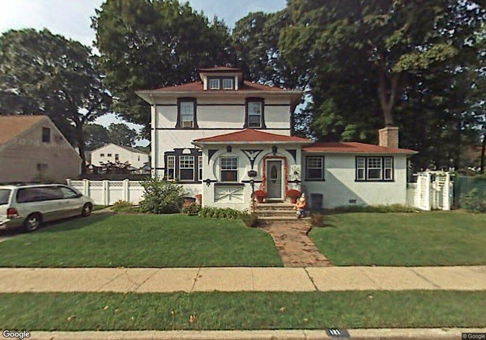 121 Jefferson St, Merrick, NY 11566 - photo 1