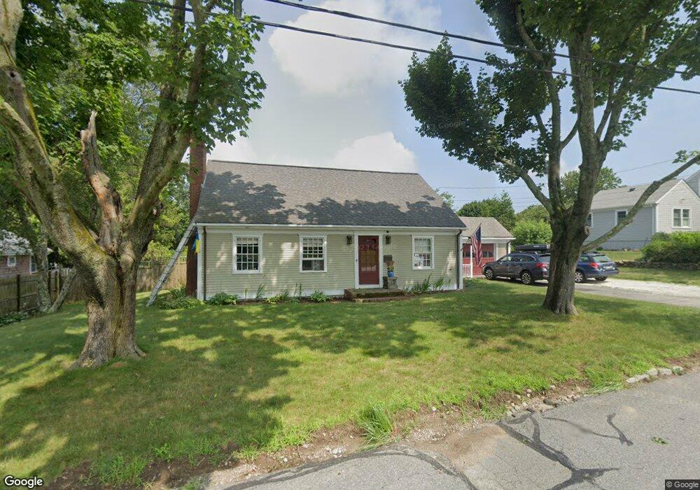 11 Lucy St, South Dartmouth, MA 02748 - photo 1