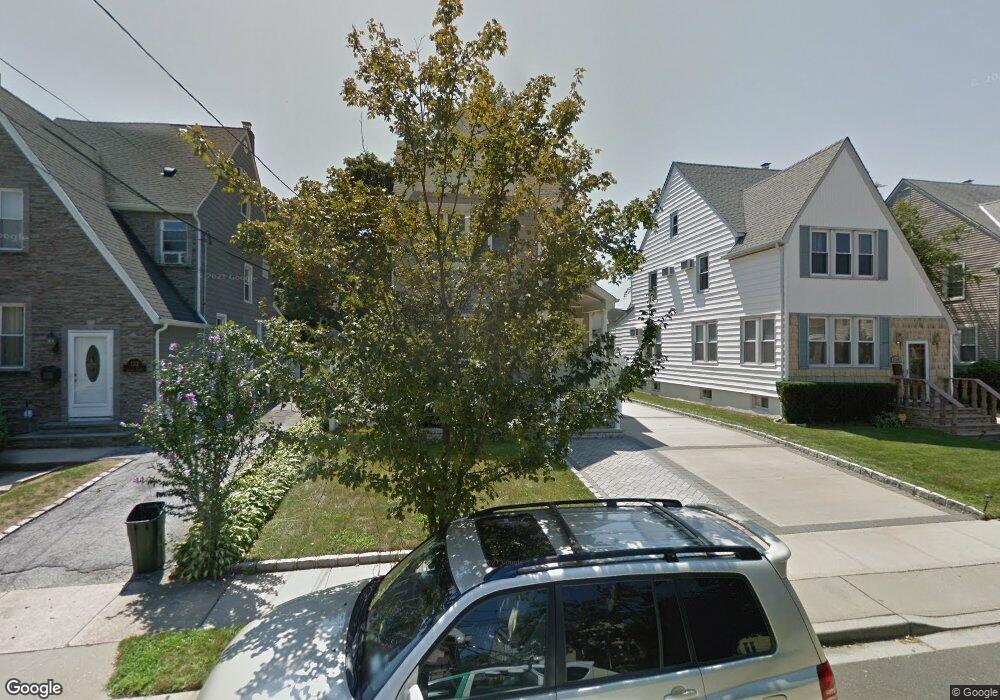 128 Locust St, Valley Stream, NY 11581 - photo 1