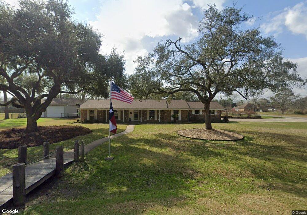 15922 Candy Cane Ln, Alvin, TX 77511 - photo 1