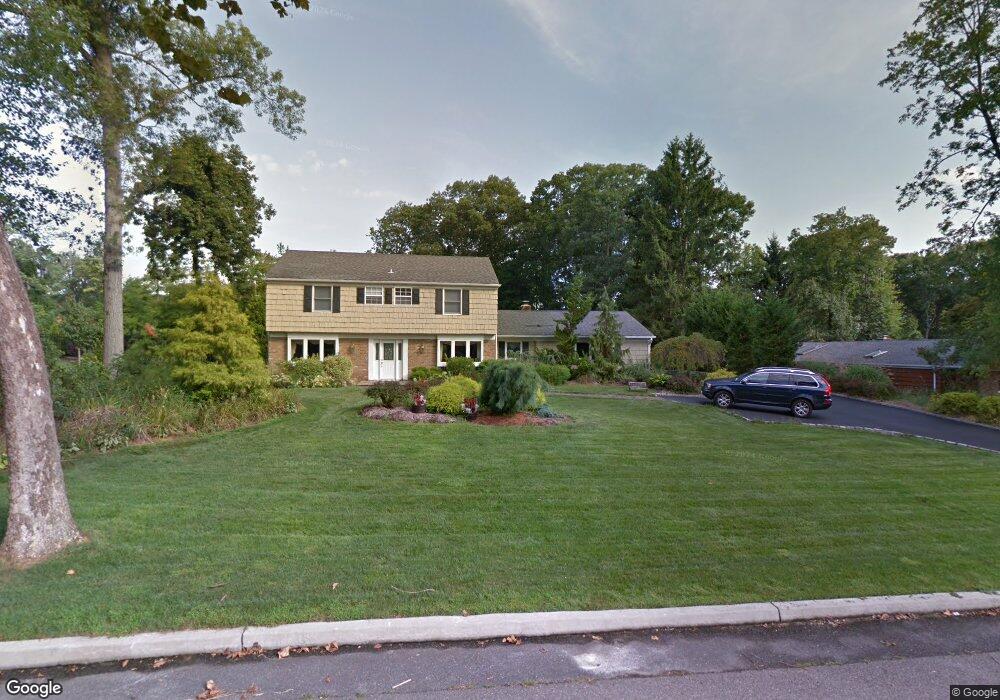 15 Rustic Gate Ln, Dix Hills, NY 11746 - photo 1