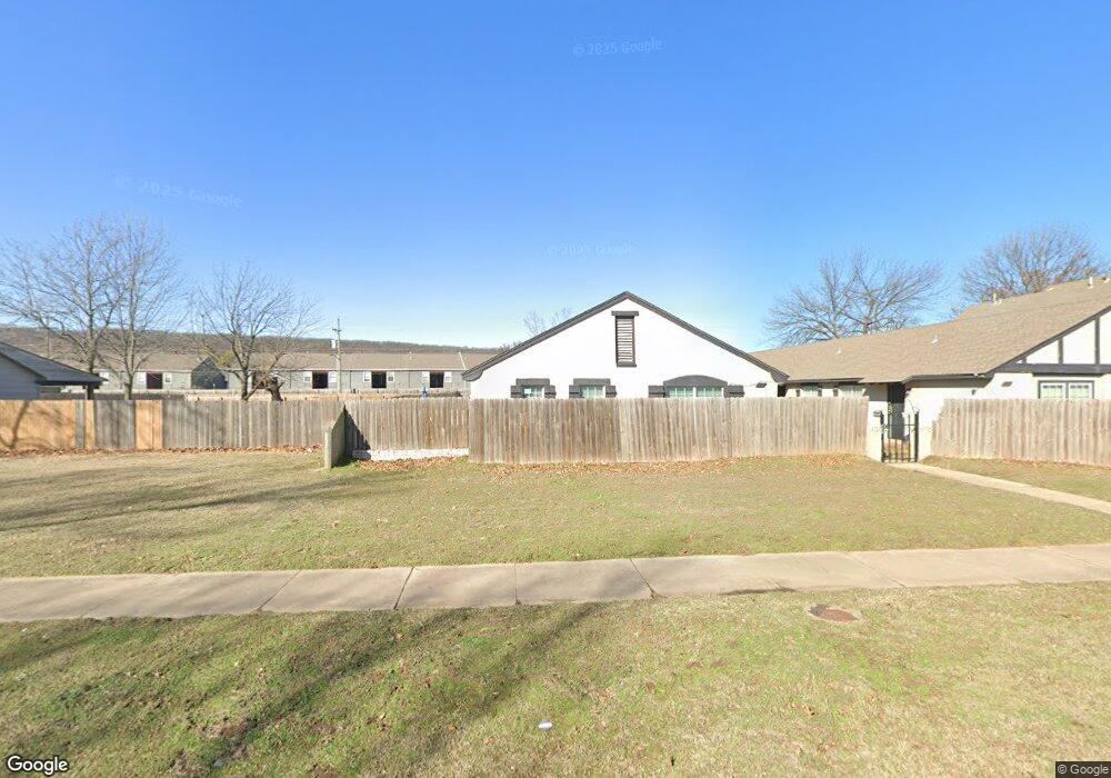 6120 S Madison Place, Tulsa, OK 74136 - photo 1