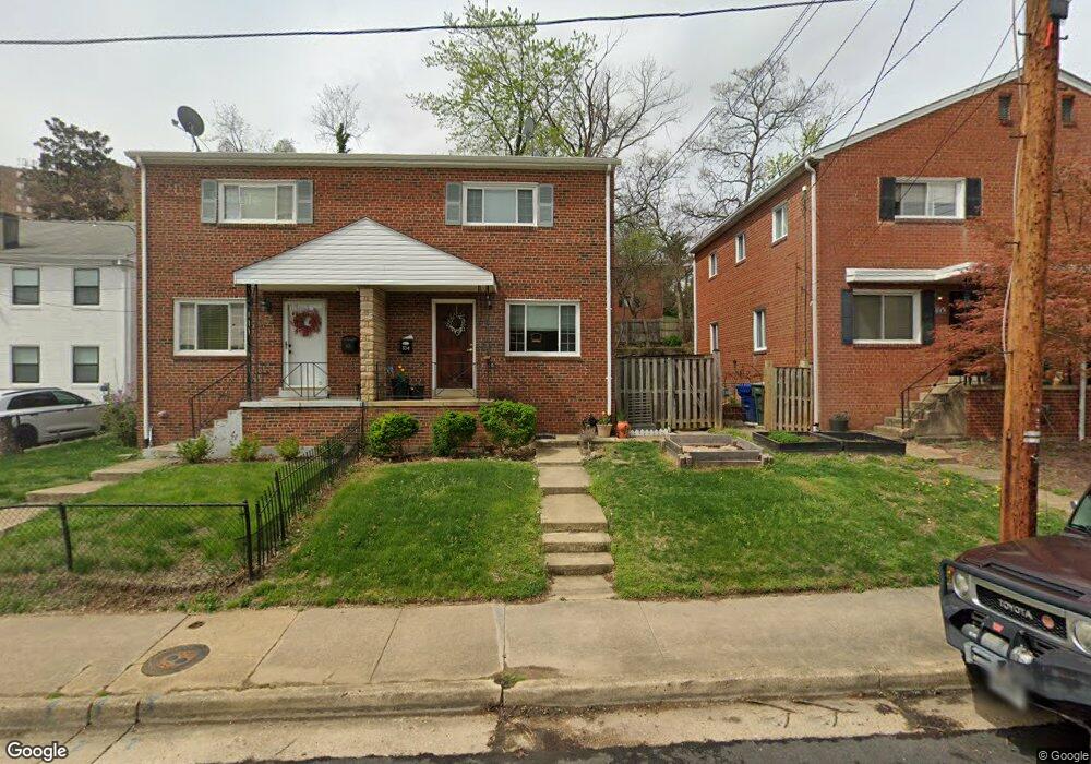 104 W Taylor Run Pkwy, Alexandria, VA 22314 - photo 1