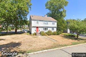 8 Hatfield Rd Unit 2, West Newton, MA 02465