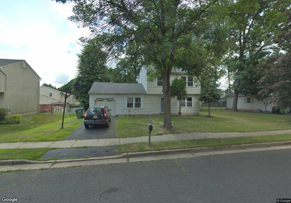 11 Netherwood Cir, Edison, NJ 08820 - photo 1