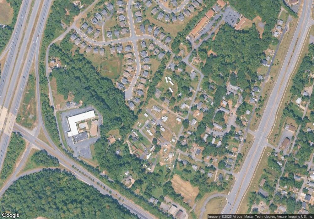 4133 Anderson Rd, Triangle, VA 22172 - photo 1