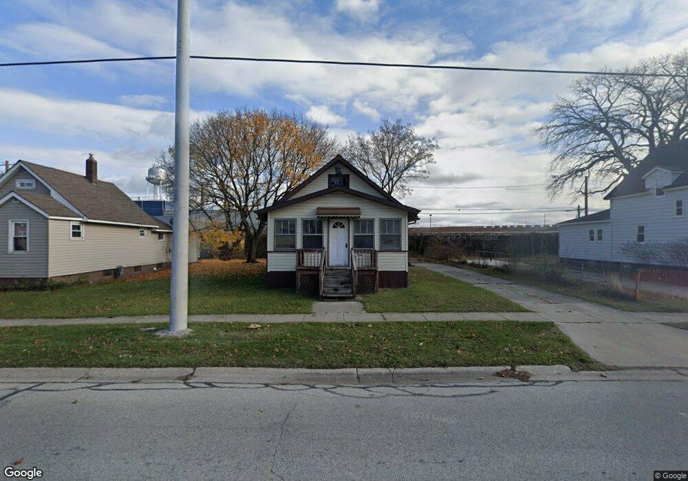 2536 Wright St, Port Huron, MI 48060 - photo 1