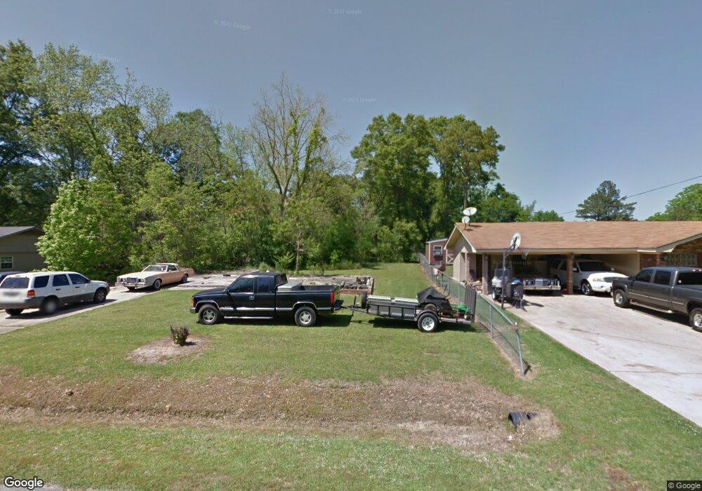 1907 Pearl St, Laurel, MS 39440 - photo 1