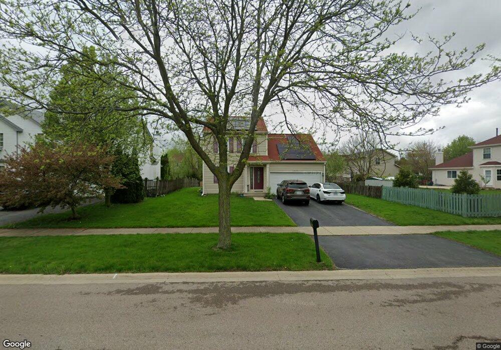 1090 N Commonwealth Ave, Aurora, IL 60506 - photo 1