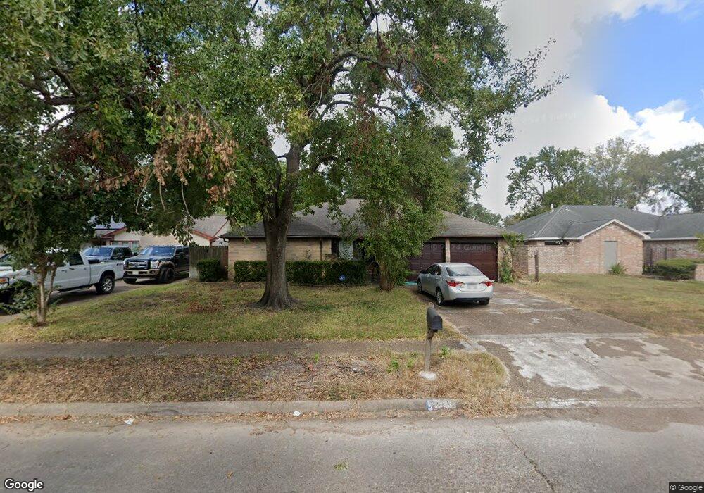 6118 Elkwood Forest Dr unit 1, Houston, TX 77088 - photo 1