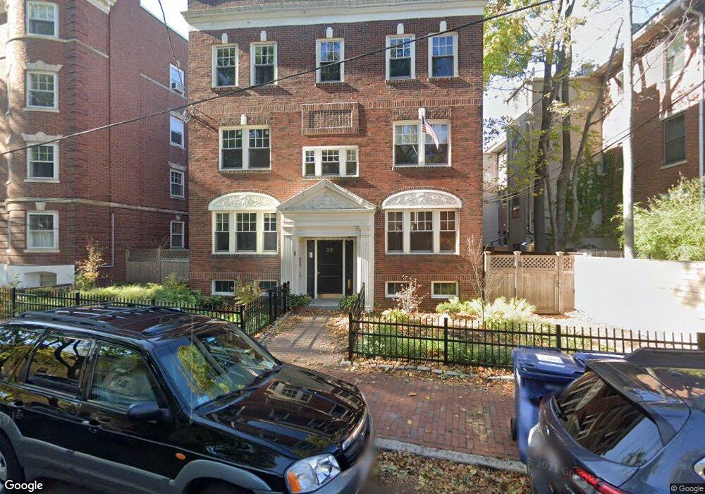 39 Lee St unit 3, Cambridge, MA 02139 - photo 1