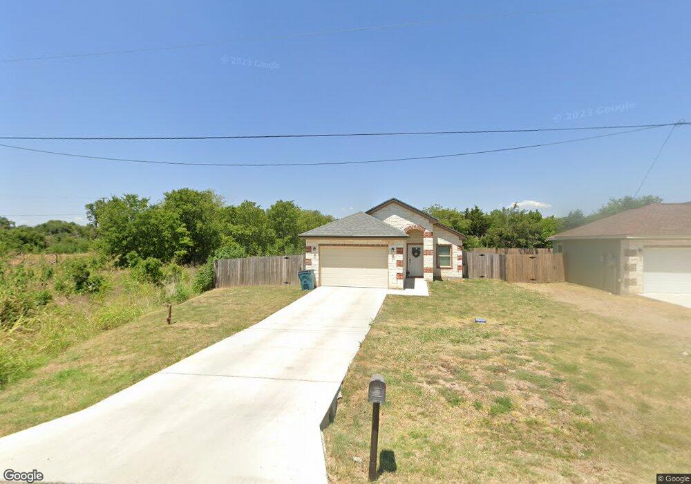 122 Avenue B, Moody, TX 76557 - photo 1
