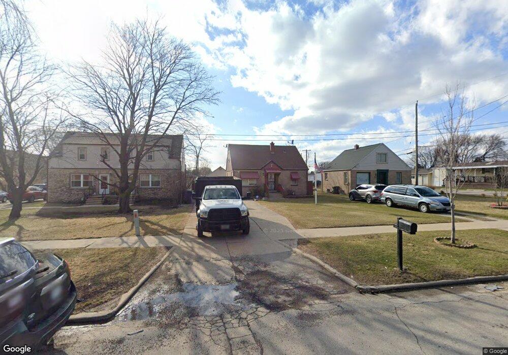 4231 S 6th St, Milwaukee, WI 53221 - photo 1