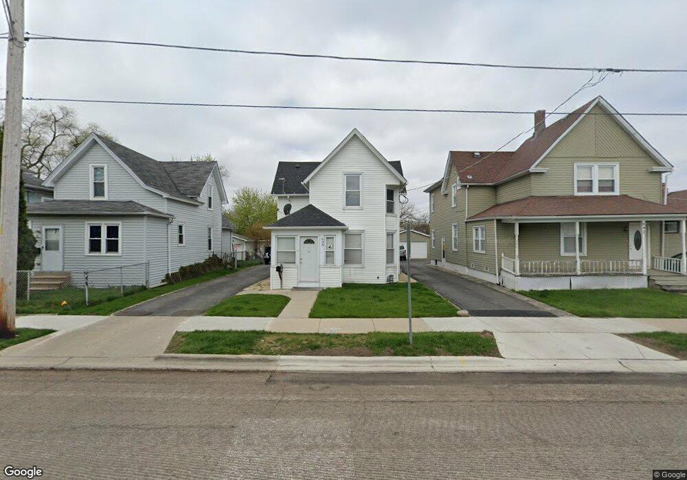 638 N Butrick St, Waukegan, IL 60085 - photo 1