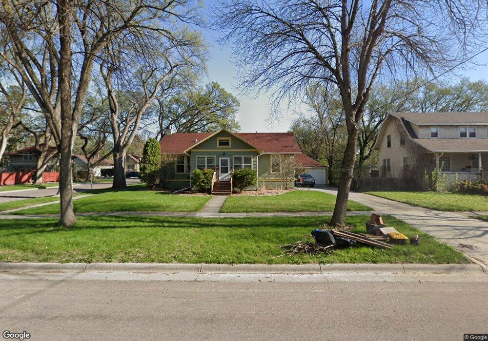 1021 10th Ave S, Fargo, ND 58103 - photo 1