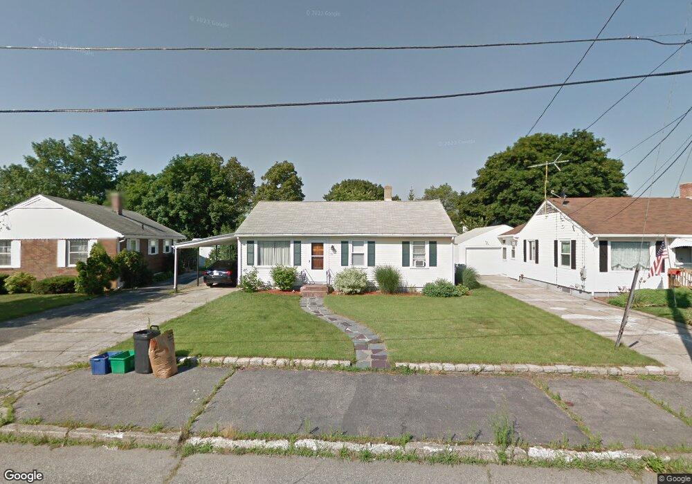 26 Elmcrest Dr, Pawtucket, RI 02861 - photo 1