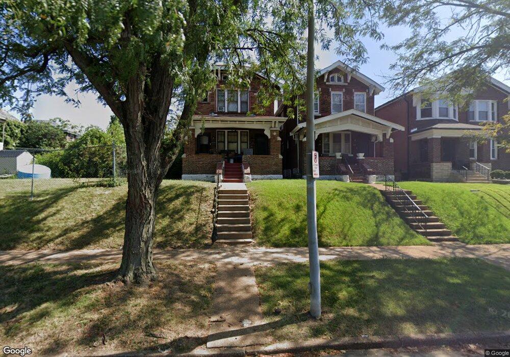 4646 Moraine Ave, Saint Louis, MO 63115 - photo 1