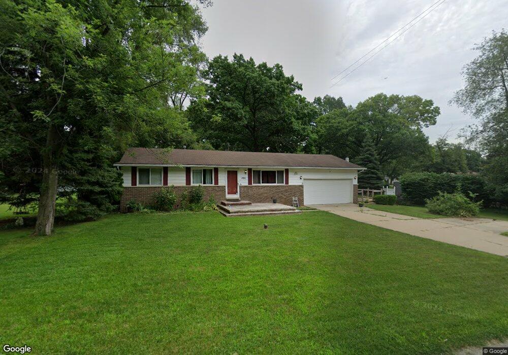 4265 Bunker Ave, West Bloomfield, MI 48323 - photo 1