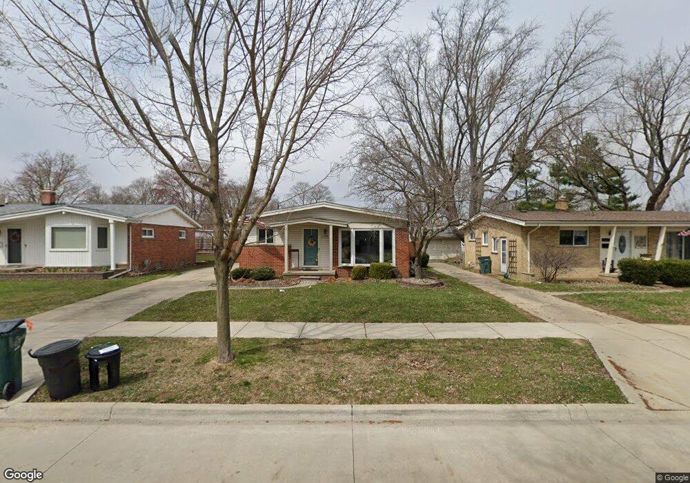 1249 N Selfridge Blvd, Clawson, MI 48017 - photo 1