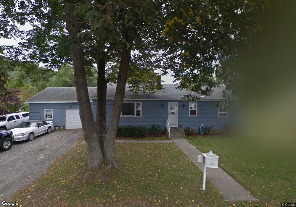 18 Grove St, Easthampton, MA 01027 - photo 1