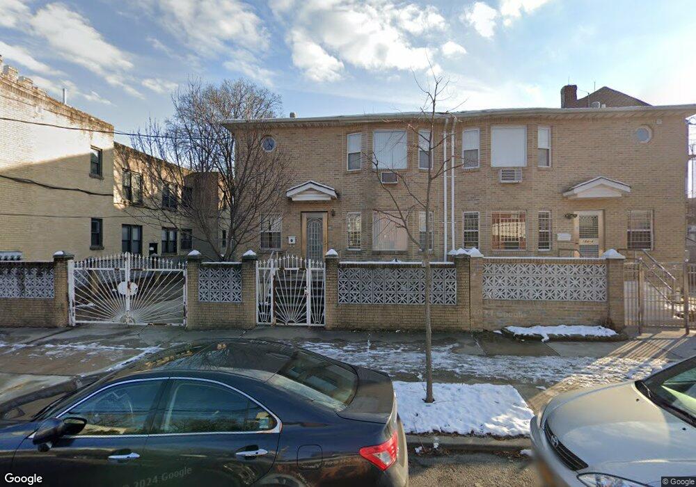 16404 77th Rd, Fresh Meadows, NY 11366 - photo 1