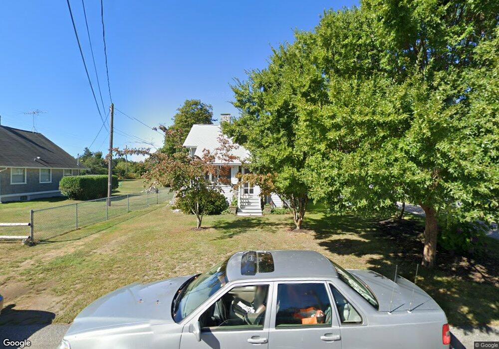 124 Howland Ave, Jamestown, RI 02835 - photo 1