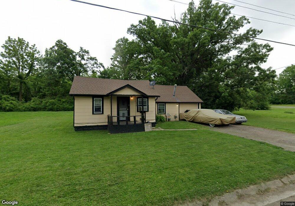 1346 W Downey Ave, Flint, MI 48505 - photo 1