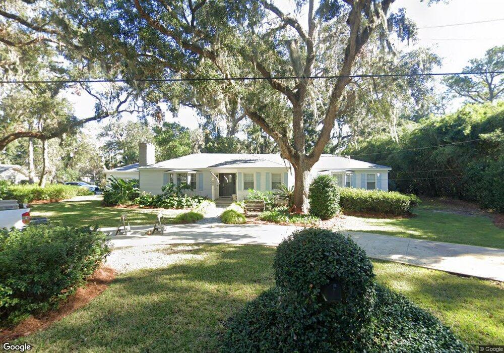 305 Magnolia Ave, Saint Simons Island, GA 31522 - photo 1