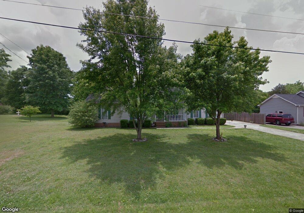 205 Edgeview Dr, Shelbyville, TN 37160 - photo 1