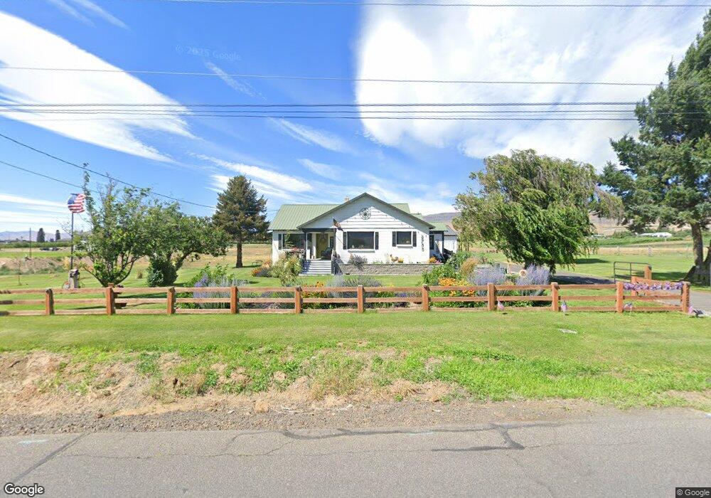 2735 4th St SE, East Wenatchee, WA 98802 - photo 1