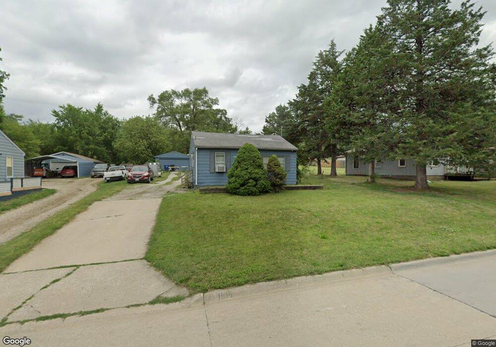 1104 E Emma Ave, Des Moines, IA 50315 - photo 1