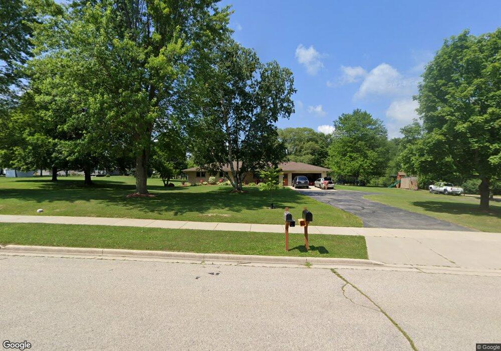 811 Prospect Dr, Kewaskum, WI 53040 - photo 1