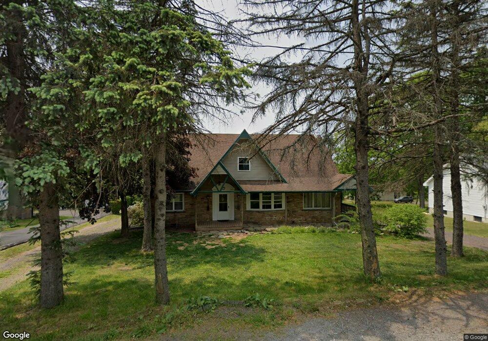 567 Woodlawn Ave, Mountain Top, PA 18707 - photo 1