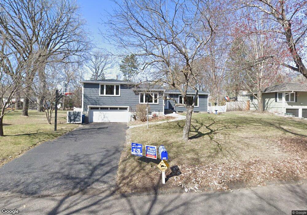 14916 Highland Ln, Minnetonka, MN 55345 - photo 1