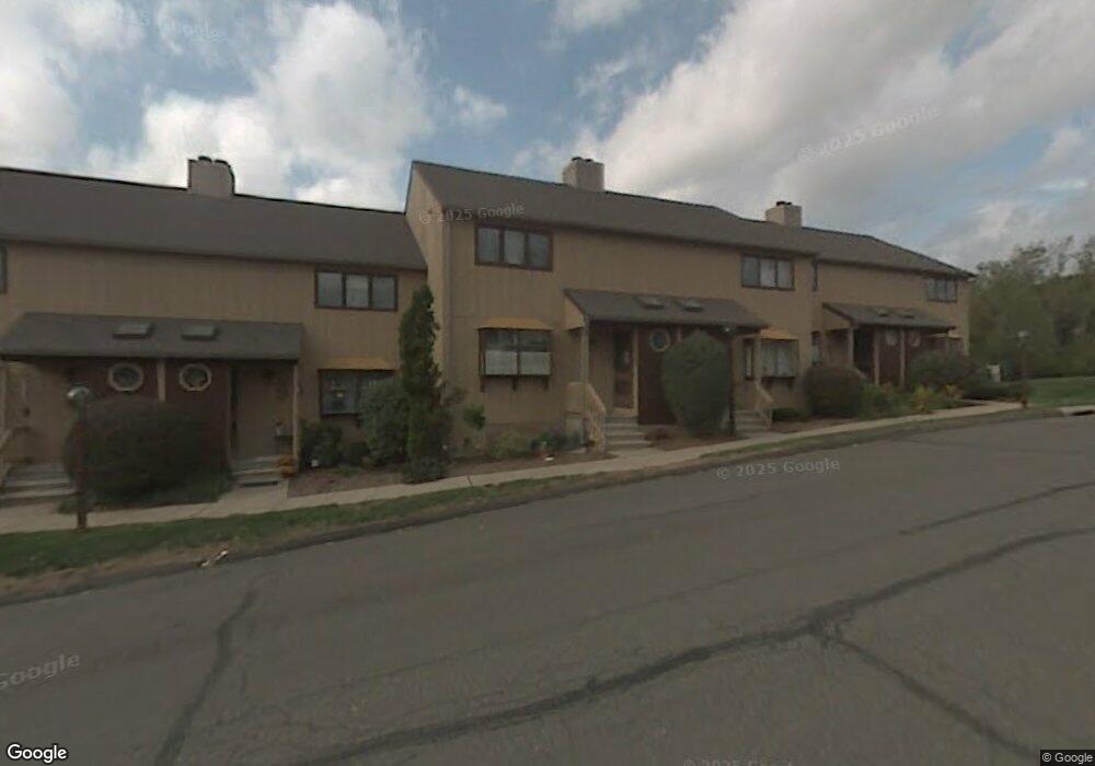 246 Skyview Dr unit 246, Cromwell, CT 06416 - photo 1