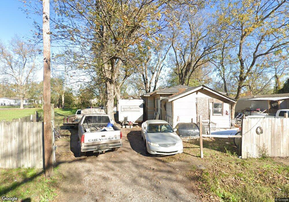 516 W 3rd St, Stuttgart, AR 72160 - photo 1