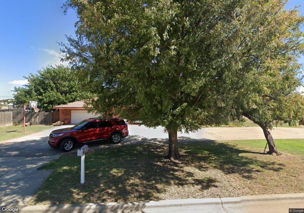 700 Elm Ave, Dumas, TX 79029 - photo 1