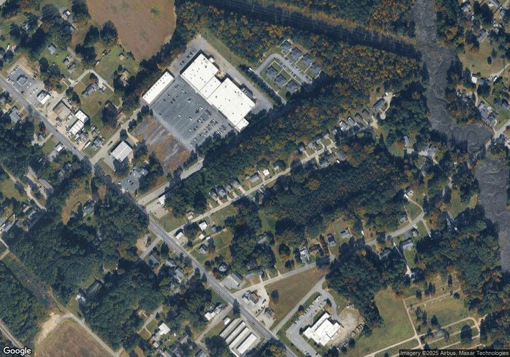 220 Ogden St, West Point, VA 23181 - photo 1