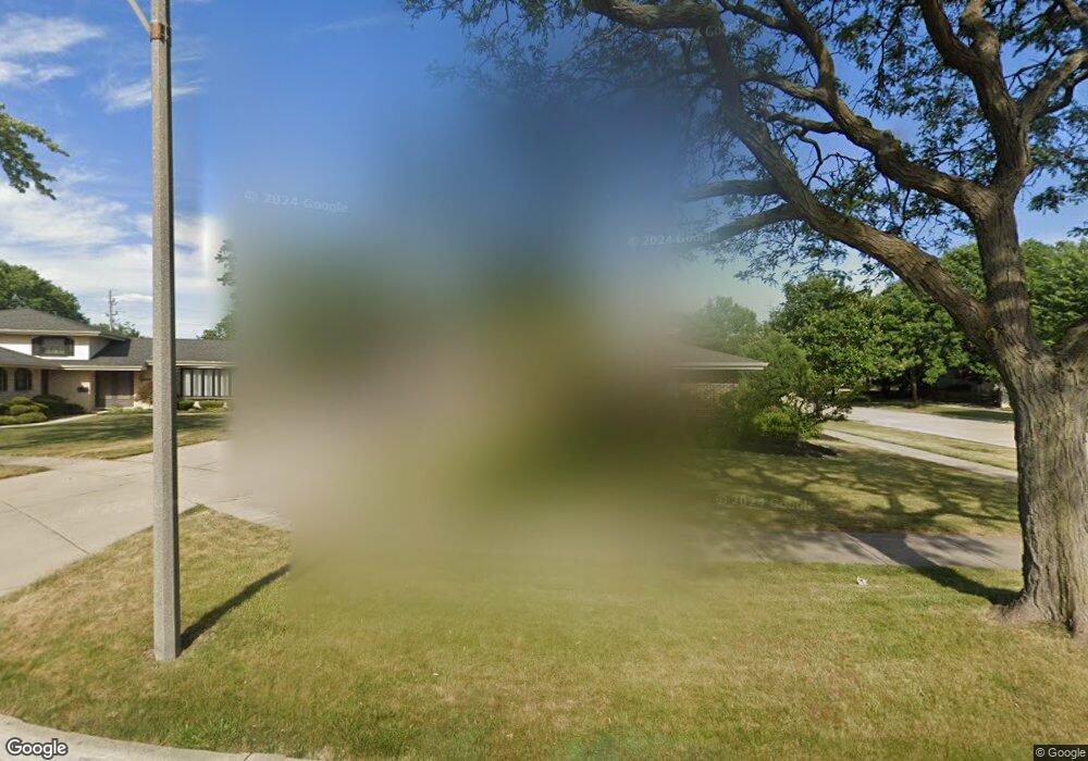 427 E Barclay Ct, Elmhurst, IL 60126 - photo 1