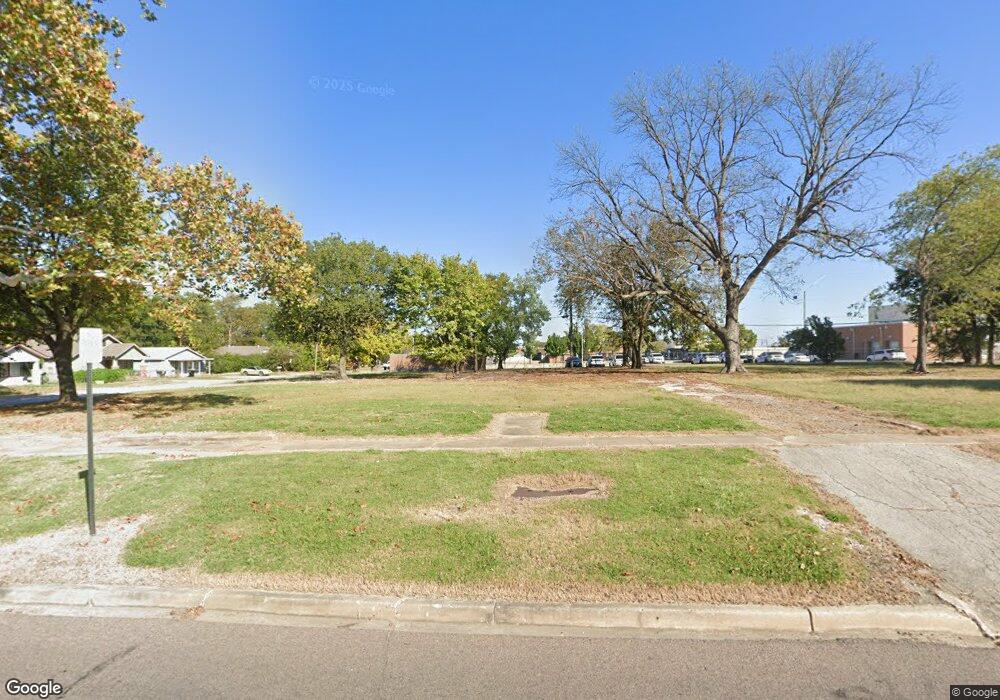 224 W 14th St, Ada, OK 74820 - photo 1