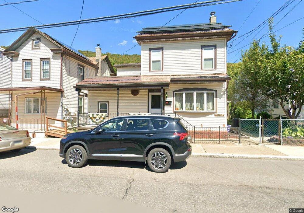 827 Center St, Coal Township, PA 17866 - photo 1