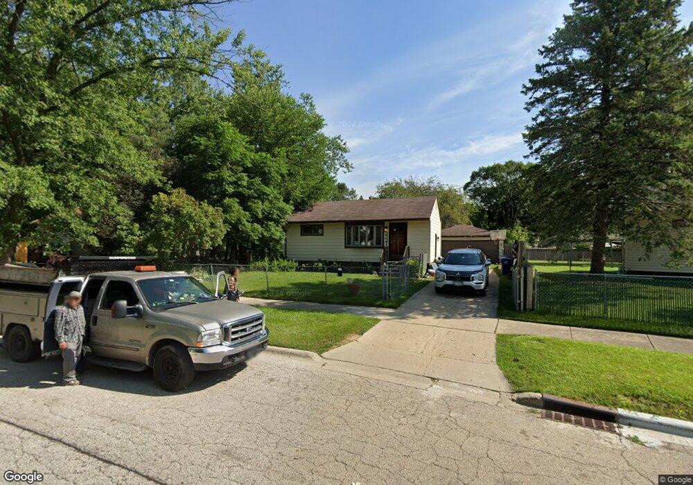 2321 Seminole Rd, Waukegan, IL 60087 - photo 1