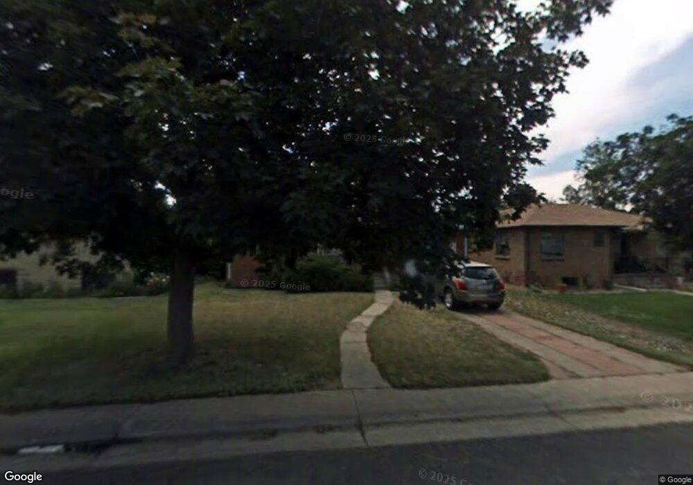 2049 Kenton St, Aurora, CO 80010 - photo 1