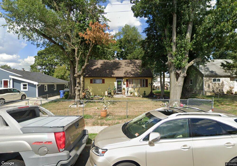 613 Smith Ln, Mount Holly, NJ 08060 - photo 1