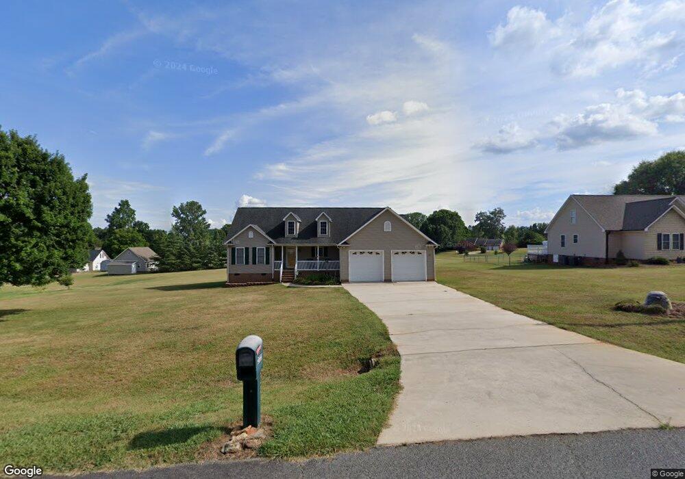 2732 Hayfield Dr, Asheboro, NC 27205 - photo 1